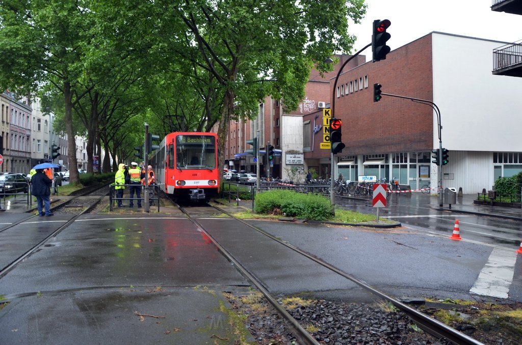 PStrab Koeln Suelz Luxemburgerstr P74.JPG